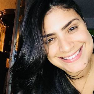 Meet your Posher, Ana